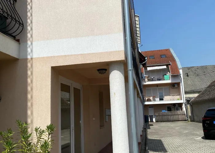 Luca Apartman